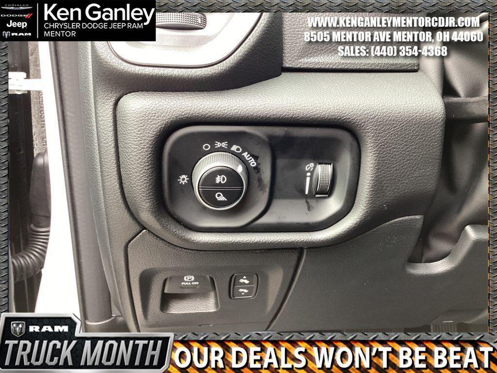 new 2025 Ram 1500 car, priced at $45,814