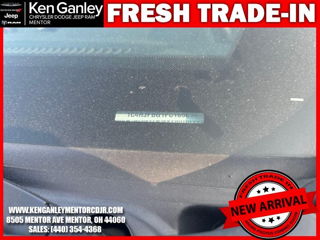 used 2015 Jeep Grand Cherokee car, priced at $13,900