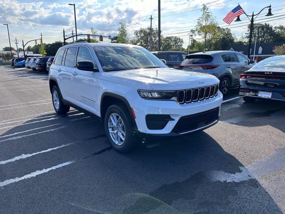 new 2024 Jeep Grand Cherokee car, priced at $37,876