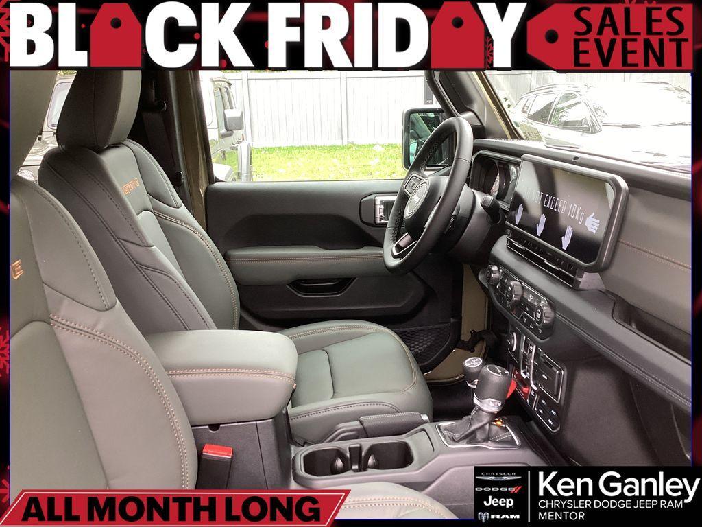 new 2025 Jeep Gladiator car, priced at $54,423