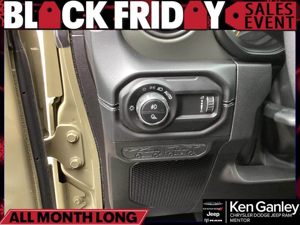 new 2025 Jeep Gladiator car, priced at $54,423