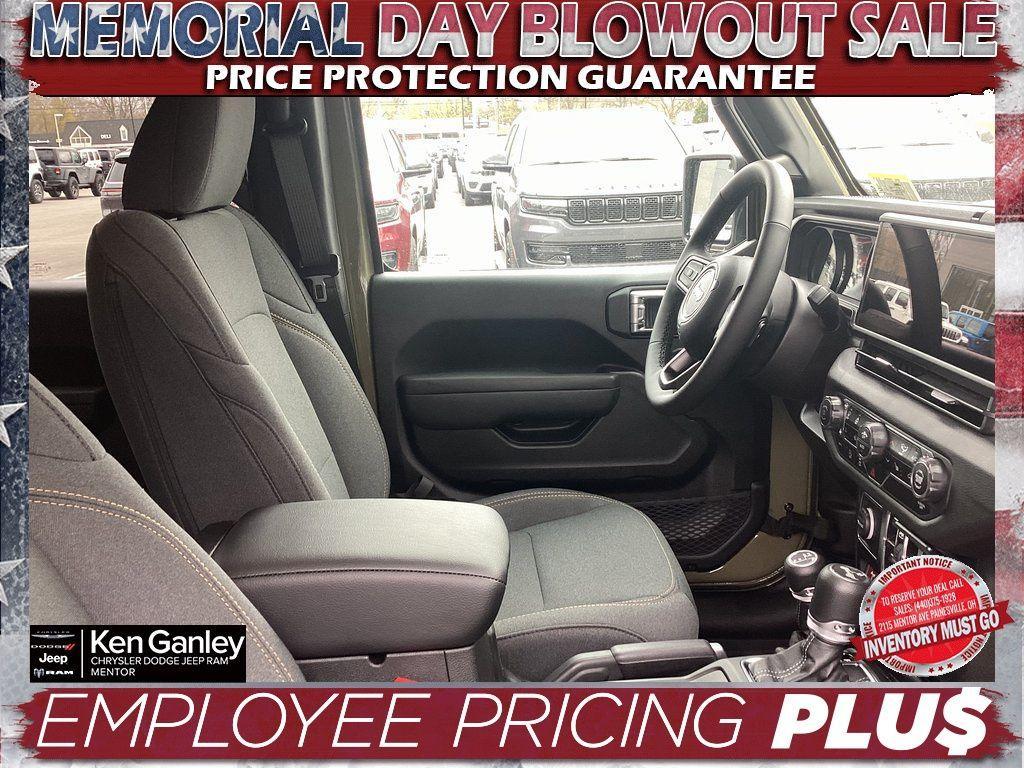 new 2025 Jeep Wrangler car, priced at $50,090