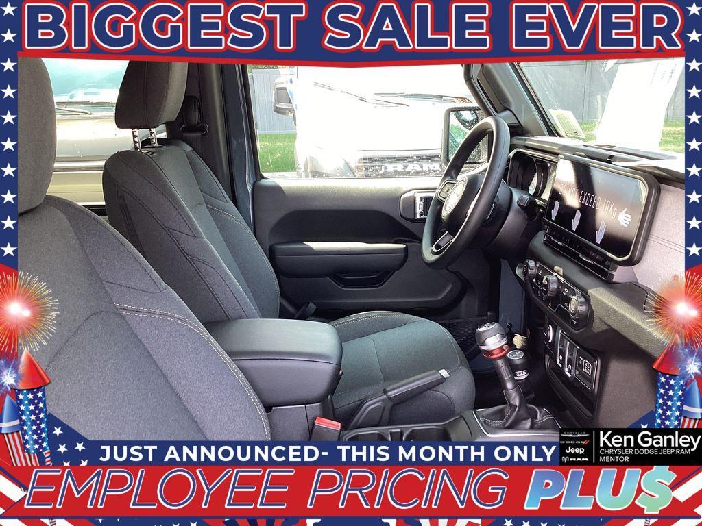 new 2025 Jeep Wrangler car, priced at $32,700