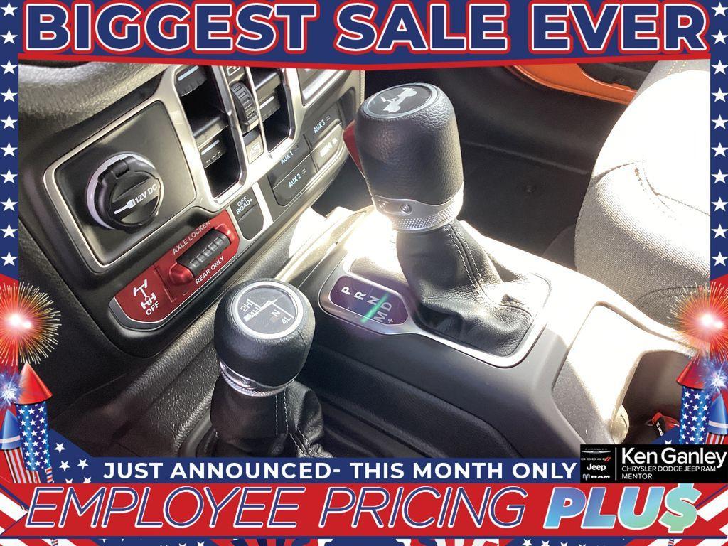 new 2025 Jeep Wrangler car, priced at $48,390