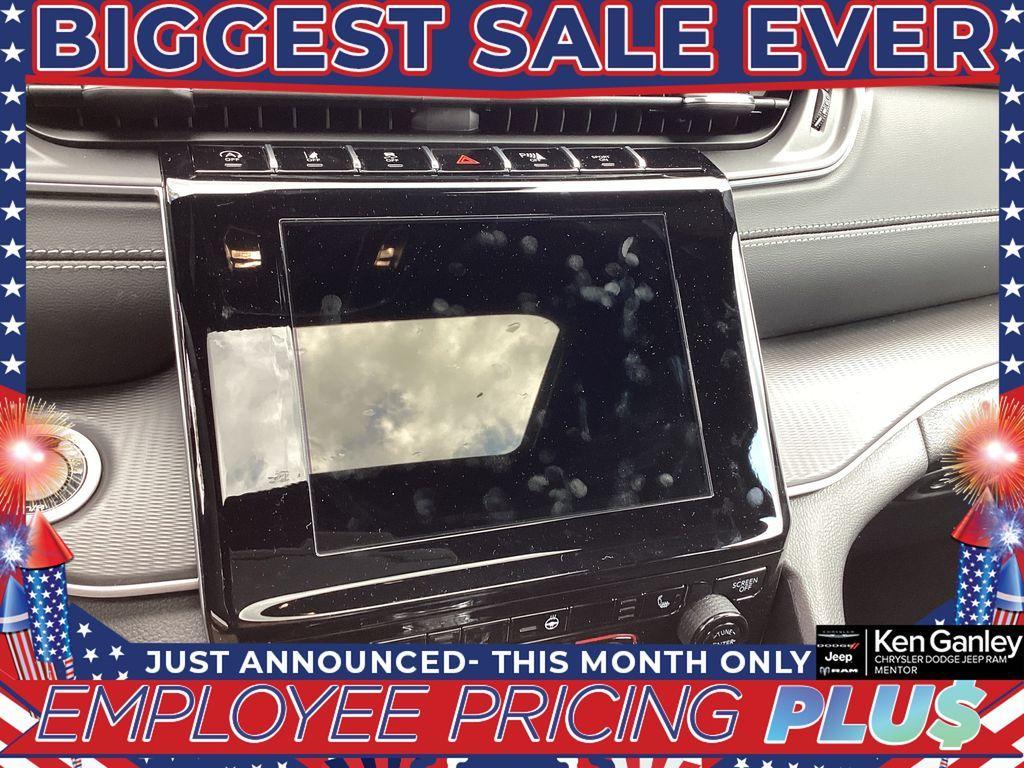 new 2025 Jeep Grand Cherokee L car, priced at $41,122