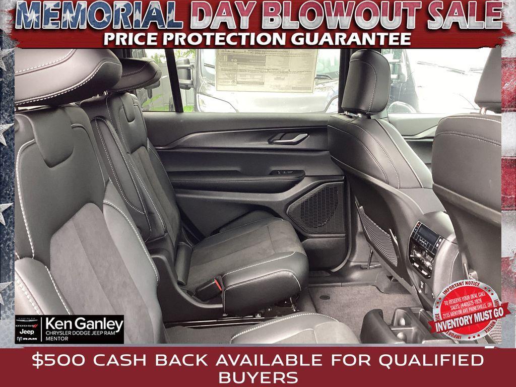 new 2025 Jeep Grand Cherokee L car, priced at $45,892