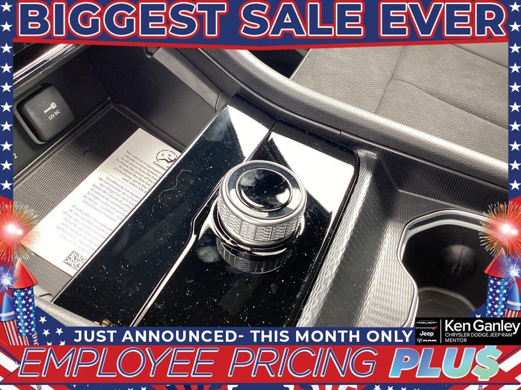 new 2025 Jeep Grand Cherokee L car, priced at $41,122