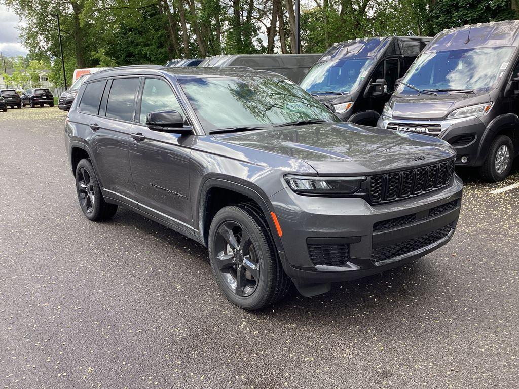 new 2025 Jeep Grand Cherokee L car, priced at $45,892