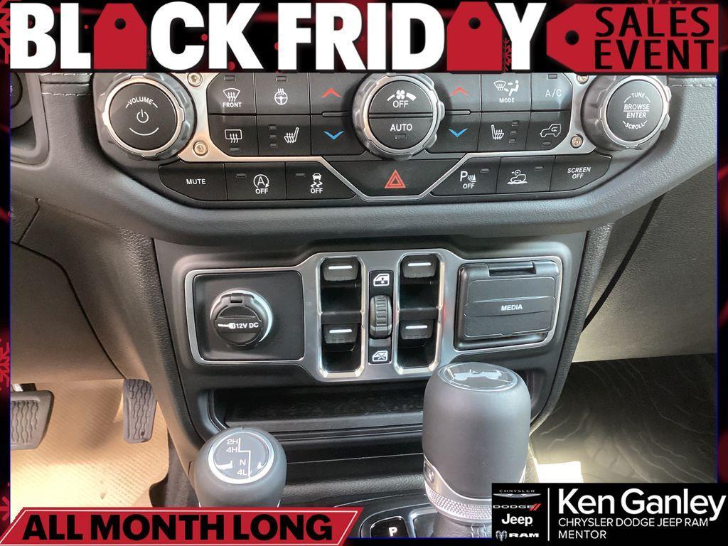 new 2025 Jeep Wrangler car, priced at $53,625