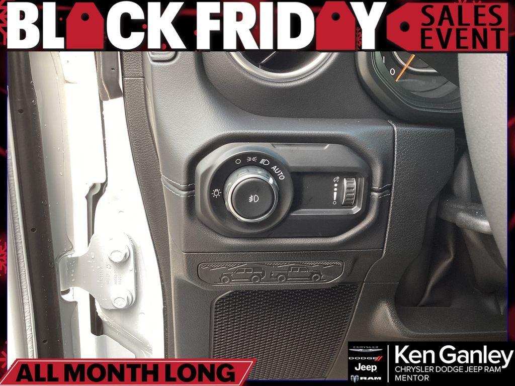 new 2025 Jeep Wrangler car, priced at $53,625