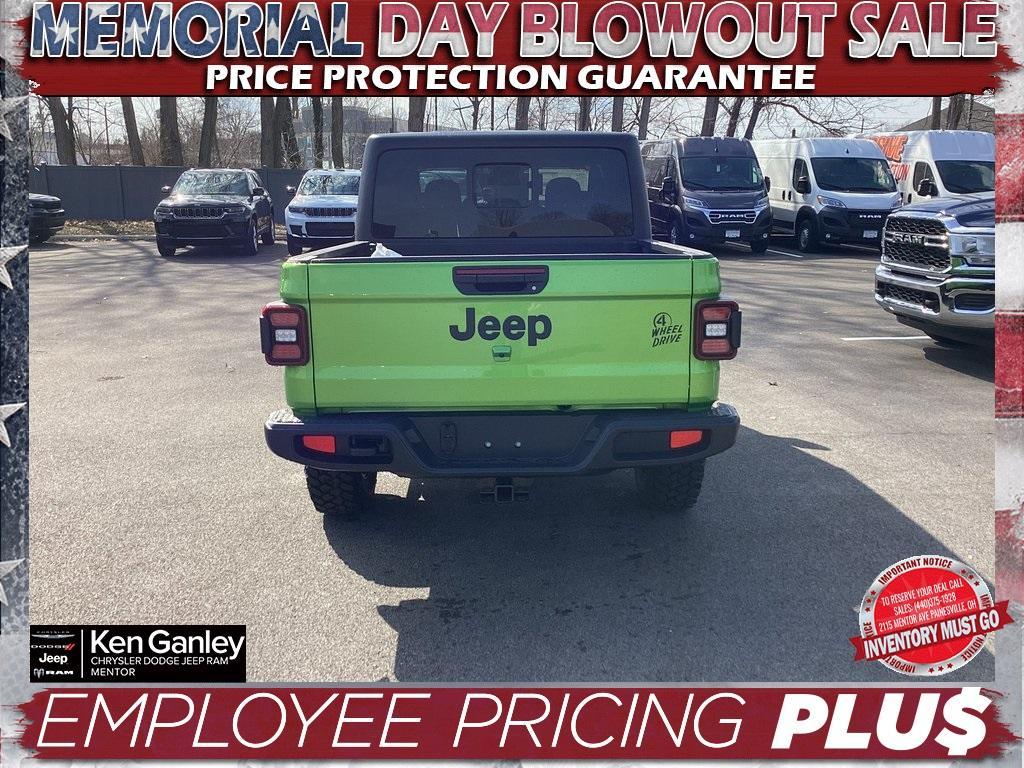 new 2025 Jeep Gladiator car, priced at $52,135