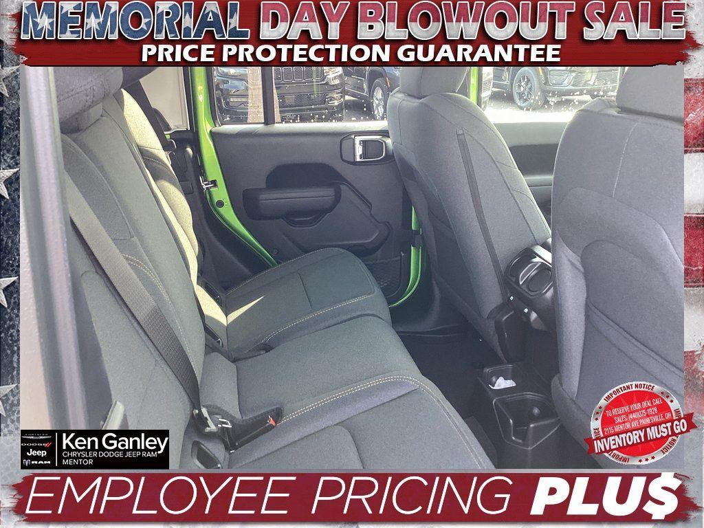new 2025 Jeep Gladiator car, priced at $48,609