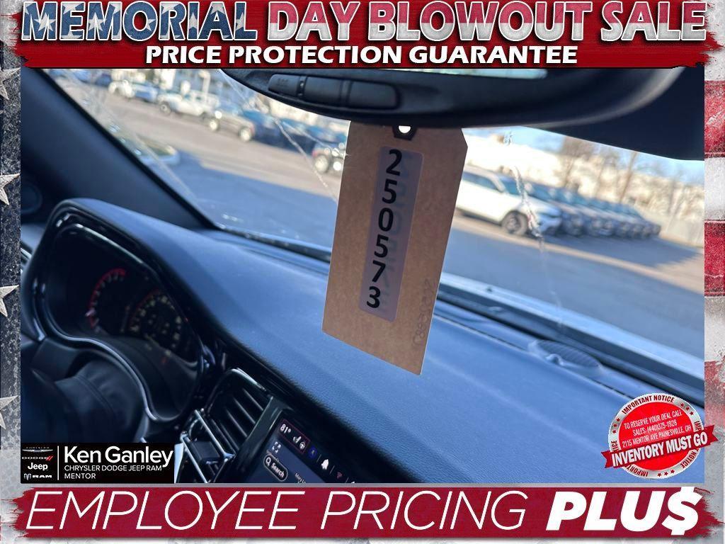 new 2025 Dodge Durango car, priced at $41,695