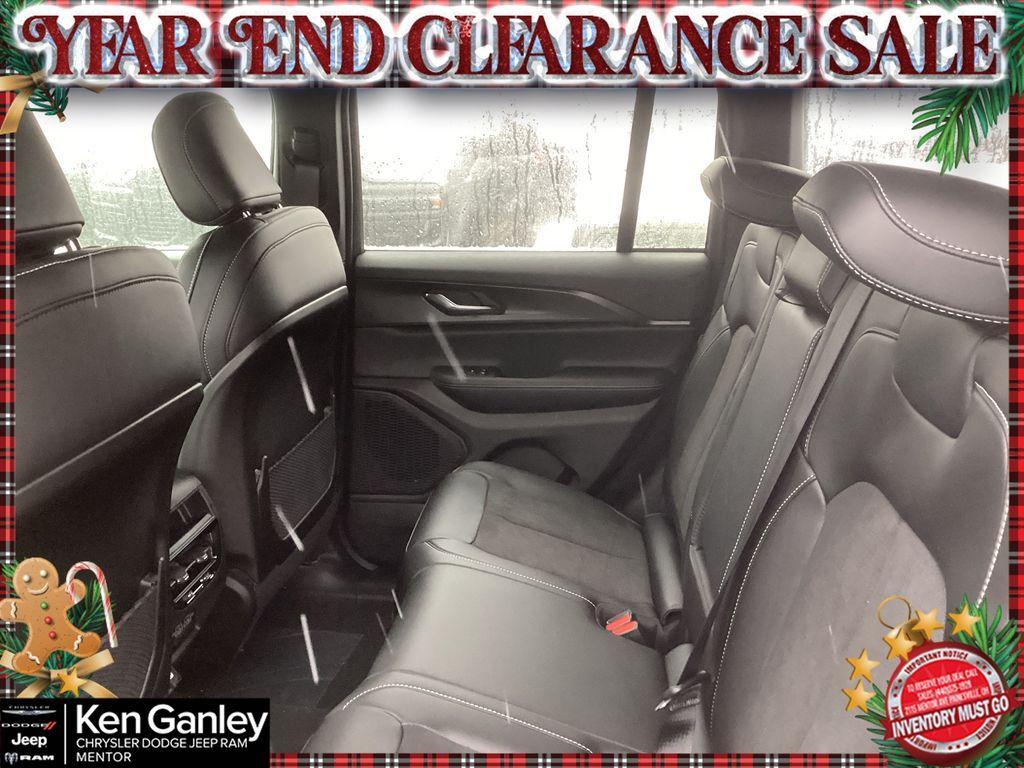 new 2025 Jeep Grand Cherokee car, priced at $37,858