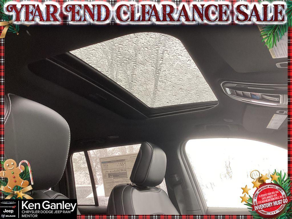 new 2025 Jeep Grand Cherokee car, priced at $37,858