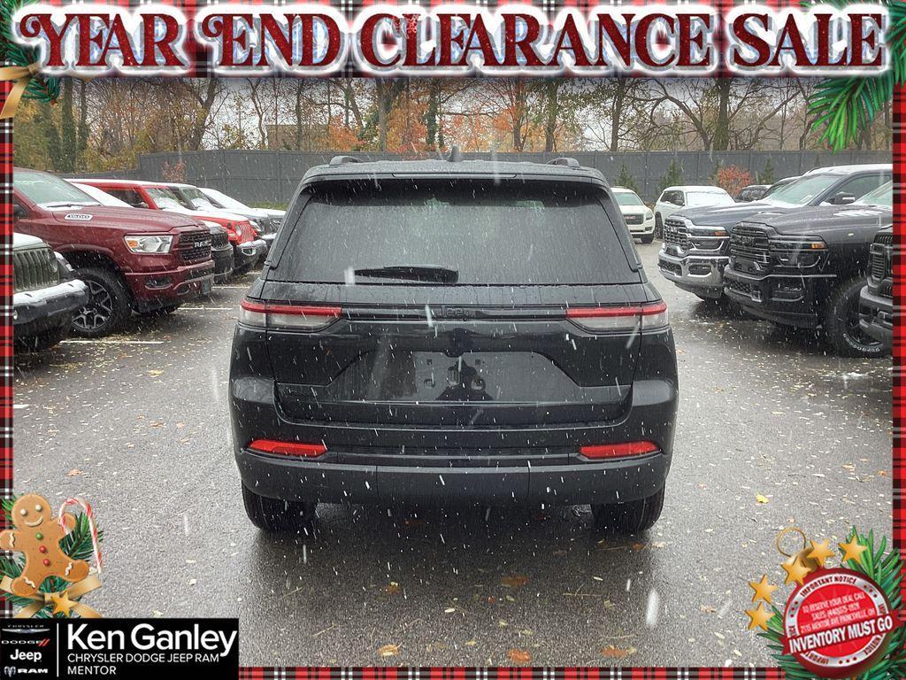 new 2025 Jeep Grand Cherokee car, priced at $37,858