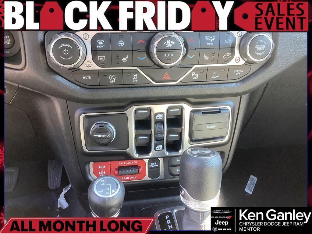 new 2025 Jeep Wrangler car, priced at $51,170