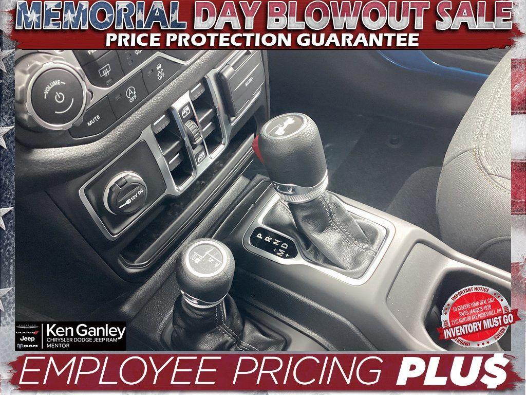 new 2025 Jeep Wrangler car, priced at $44,388