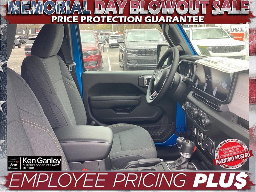 new 2025 Jeep Wrangler car, priced at $44,988