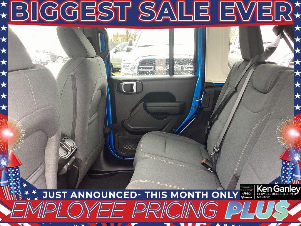 new 2025 Jeep Wrangler car, priced at $44,188