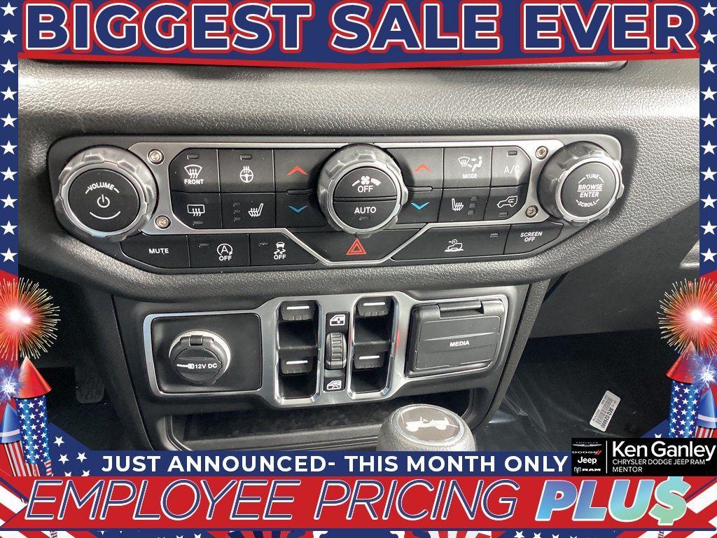 new 2025 Jeep Wrangler car, priced at $44,188