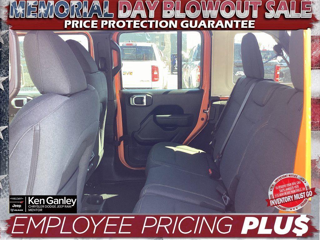 new 2025 Jeep Wrangler car, priced at $51,703