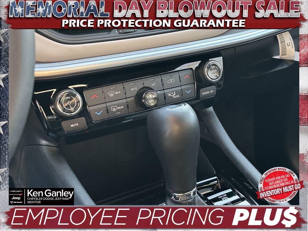 new 2025 Jeep Compass car, priced at $32,003