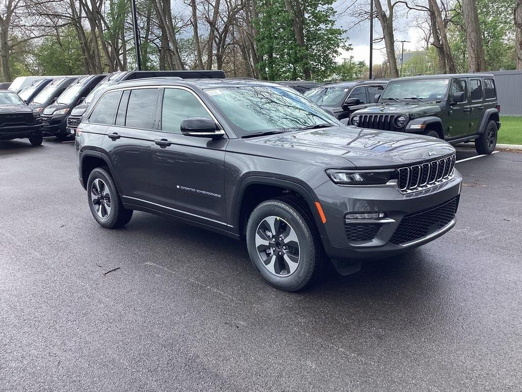 new 2025 Jeep Grand Cherokee 4xe car, priced at $57,673