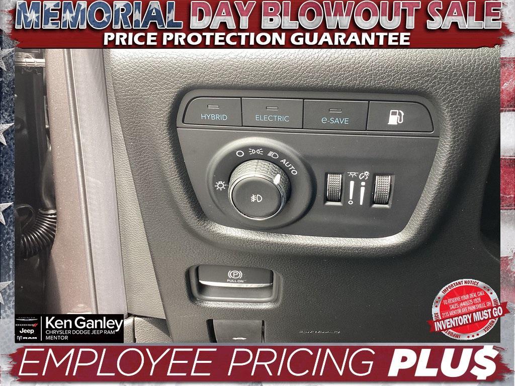 new 2025 Jeep Grand Cherokee 4xe car, priced at $57,673