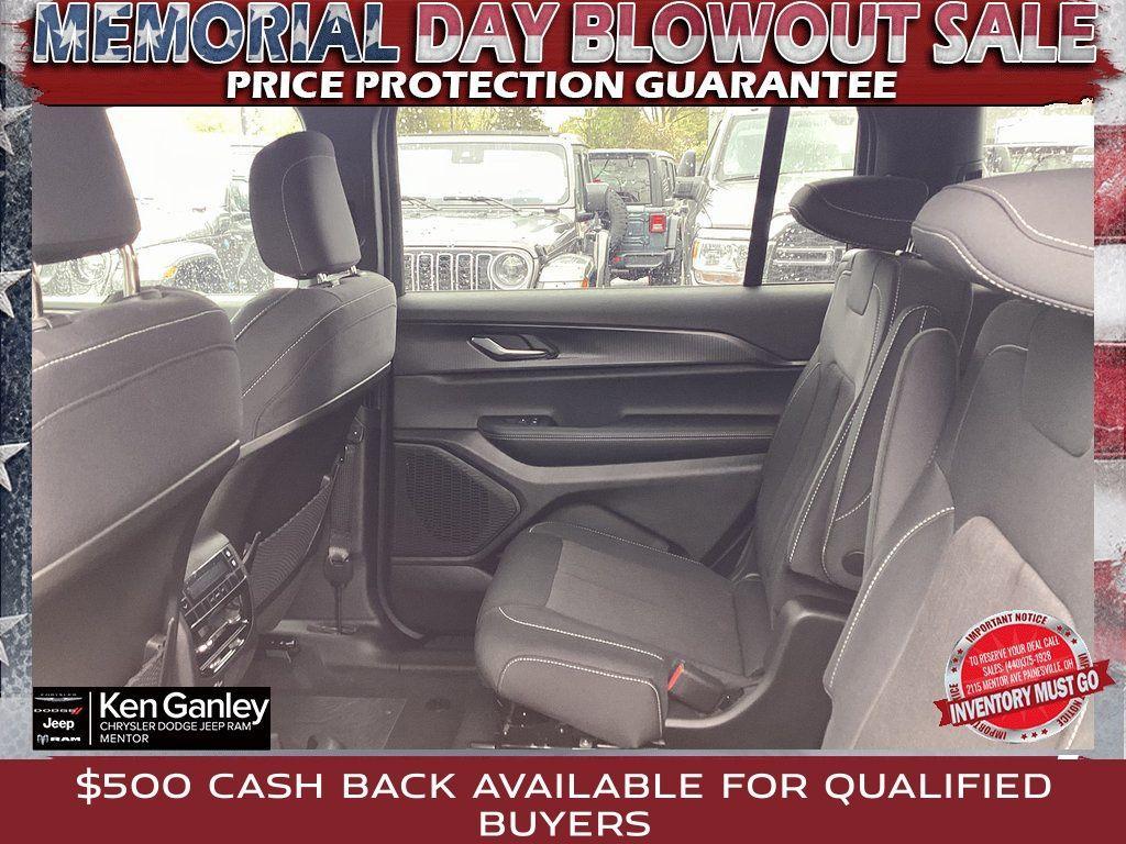 new 2025 Jeep Grand Cherokee L car, priced at $41,720