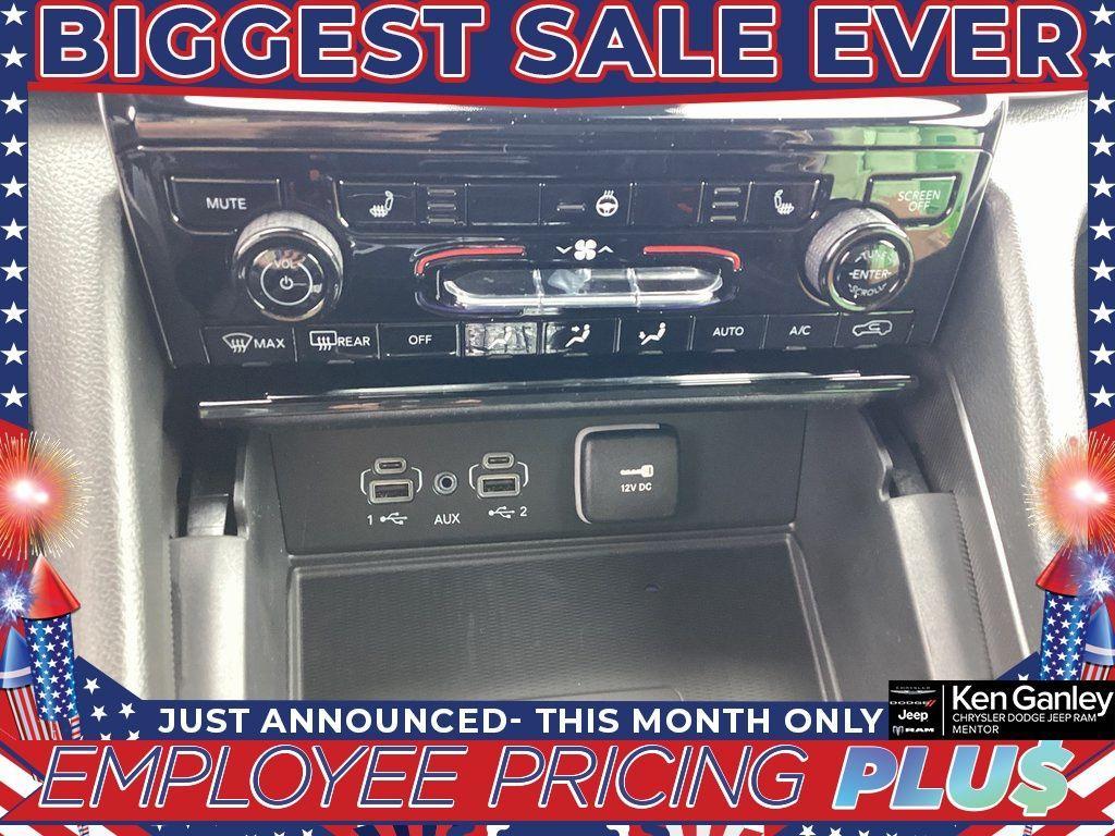 new 2025 Jeep Grand Cherokee L car, priced at $41,720