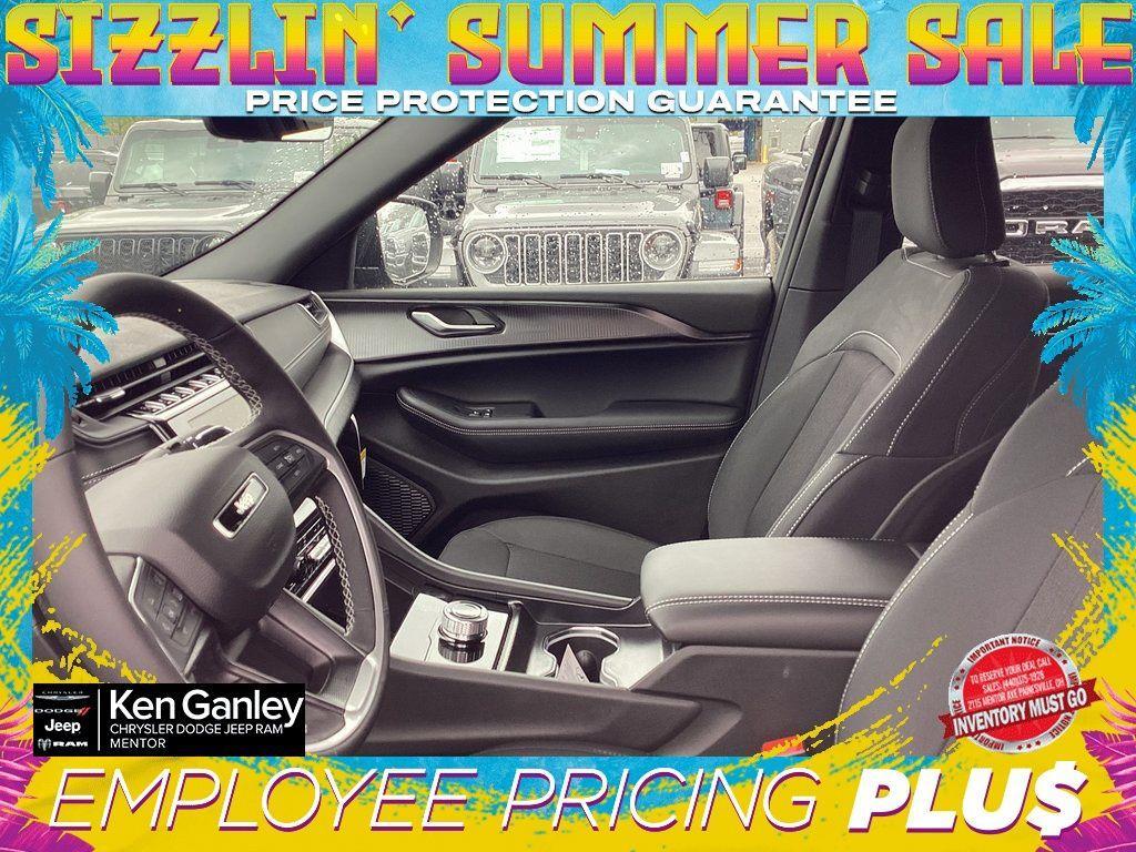 new 2025 Jeep Grand Cherokee L car, priced at $41,720