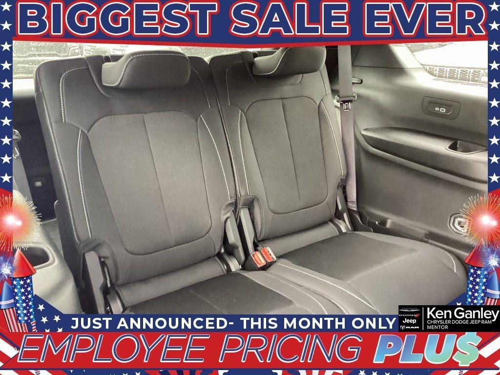 new 2025 Jeep Grand Cherokee L car, priced at $41,720