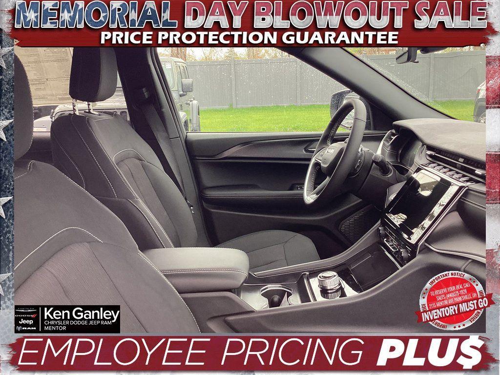 new 2025 Jeep Grand Cherokee L car, priced at $41,720