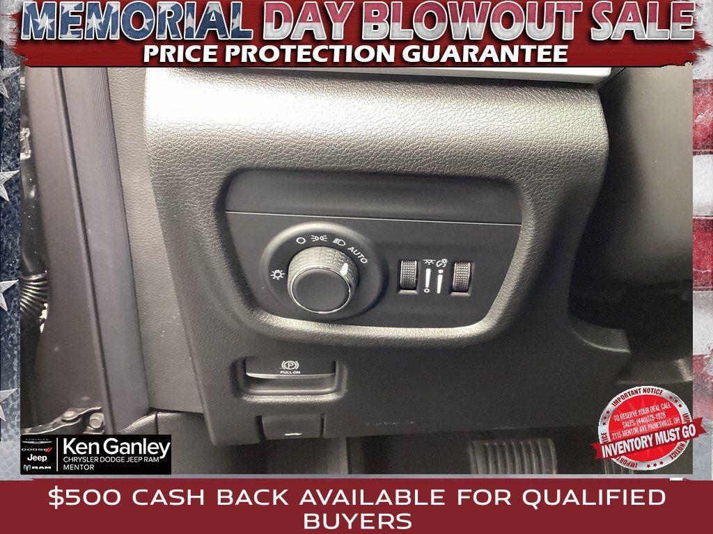 new 2025 Jeep Grand Cherokee L car, priced at $41,720