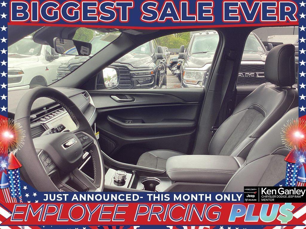 new 2025 Jeep Grand Cherokee L car, priced at $43,452