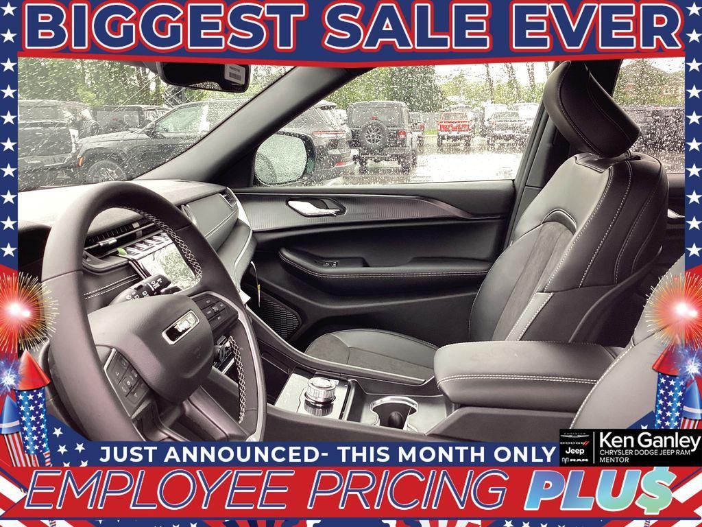 new 2025 Jeep Grand Cherokee L car, priced at $43,452