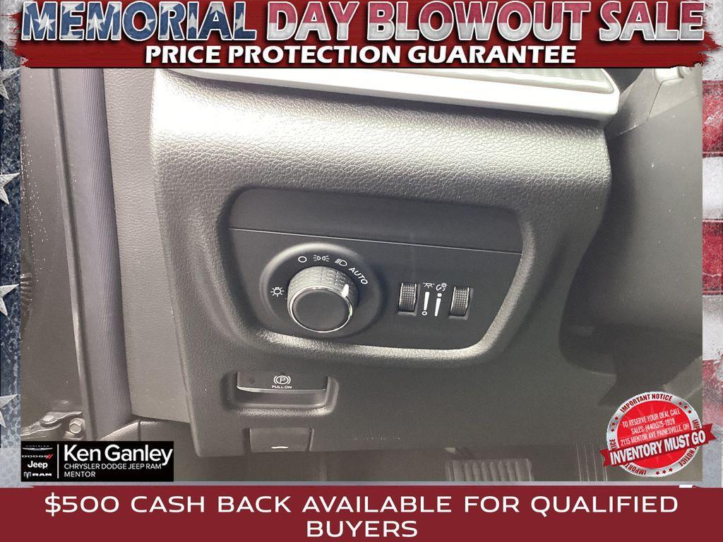 new 2025 Jeep Grand Cherokee L car, priced at $43,452