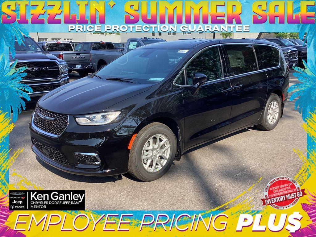 new 2025 Chrysler Pacifica car, priced at $41,301
