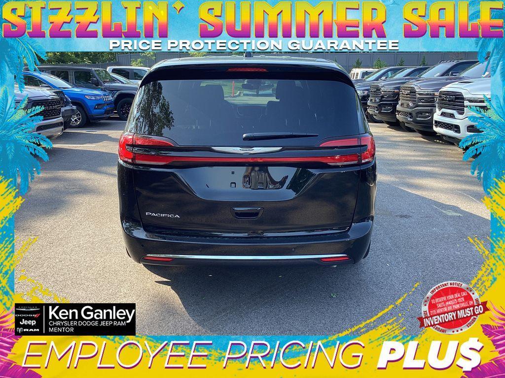 new 2025 Chrysler Pacifica car, priced at $41,301