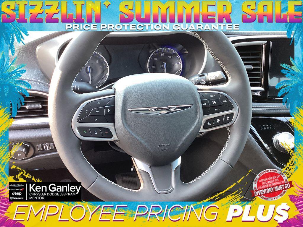 new 2025 Chrysler Pacifica car, priced at $41,301
