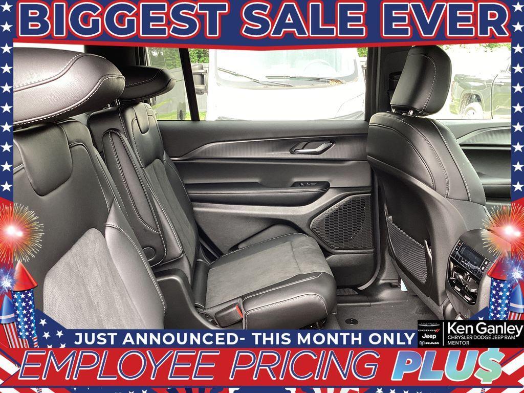 new 2025 Jeep Grand Cherokee L car, priced at $43,452