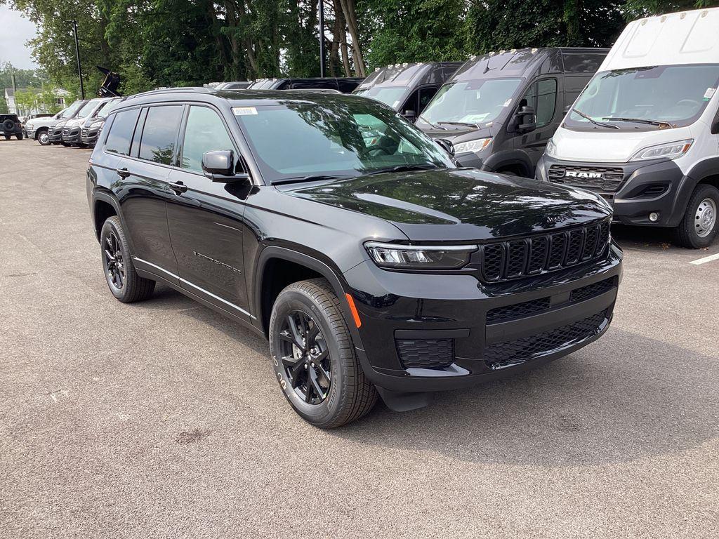 new 2025 Jeep Grand Cherokee L car, priced at $43,452