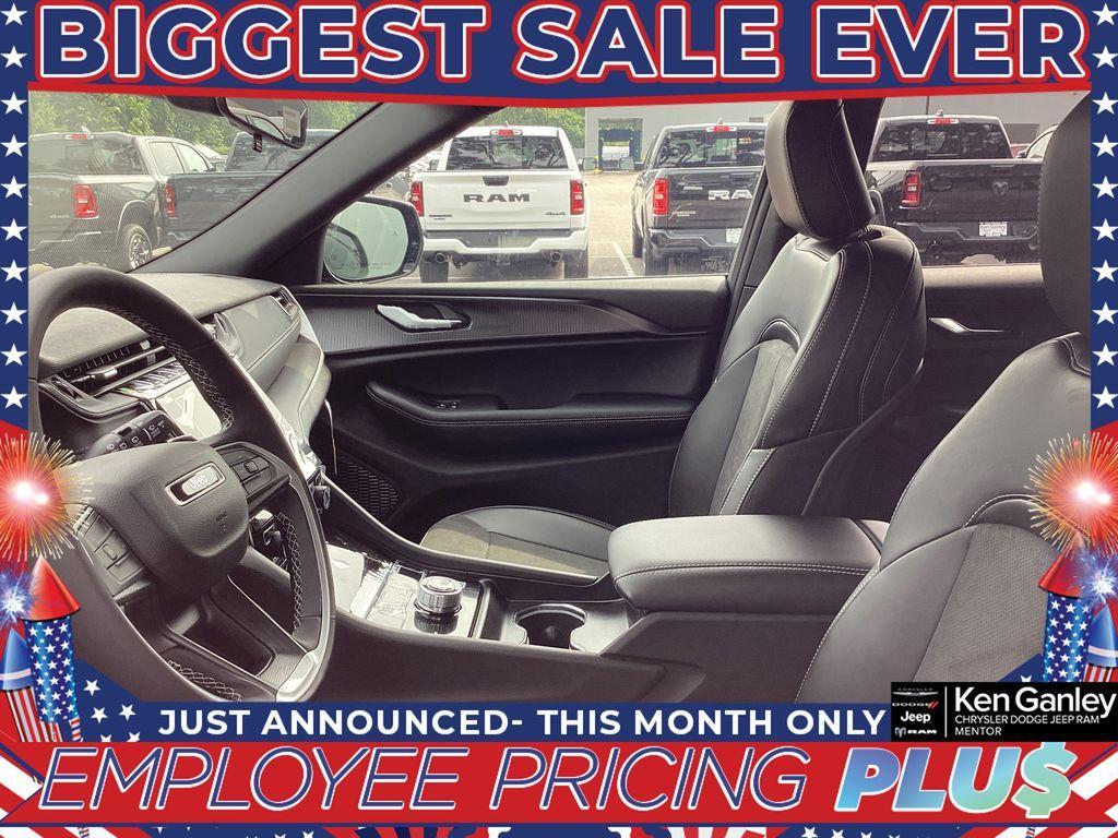 new 2025 Jeep Grand Cherokee L car, priced at $43,452