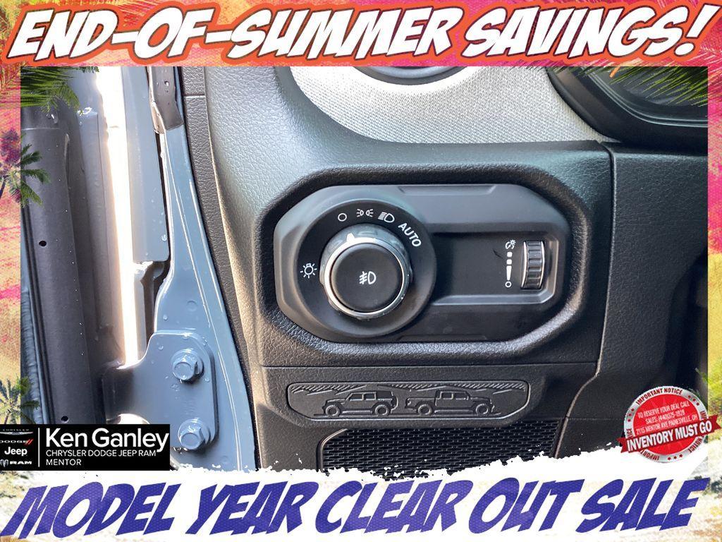 new 2025 Jeep Wrangler car, priced at $47,490