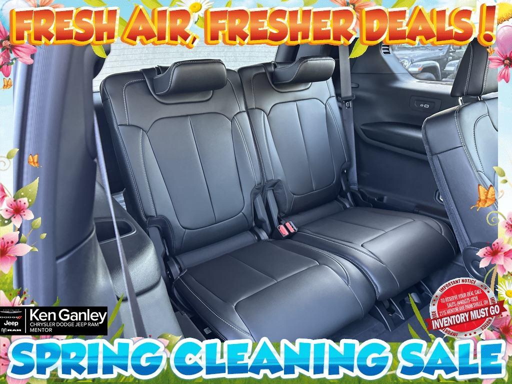 new 2025 Jeep Grand Cherokee L car, priced at $43,293