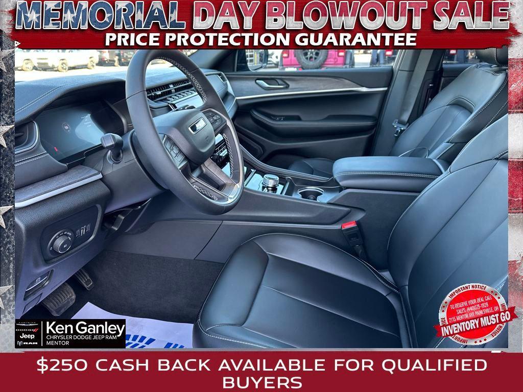 new 2025 Jeep Grand Cherokee L car, priced at $43,986