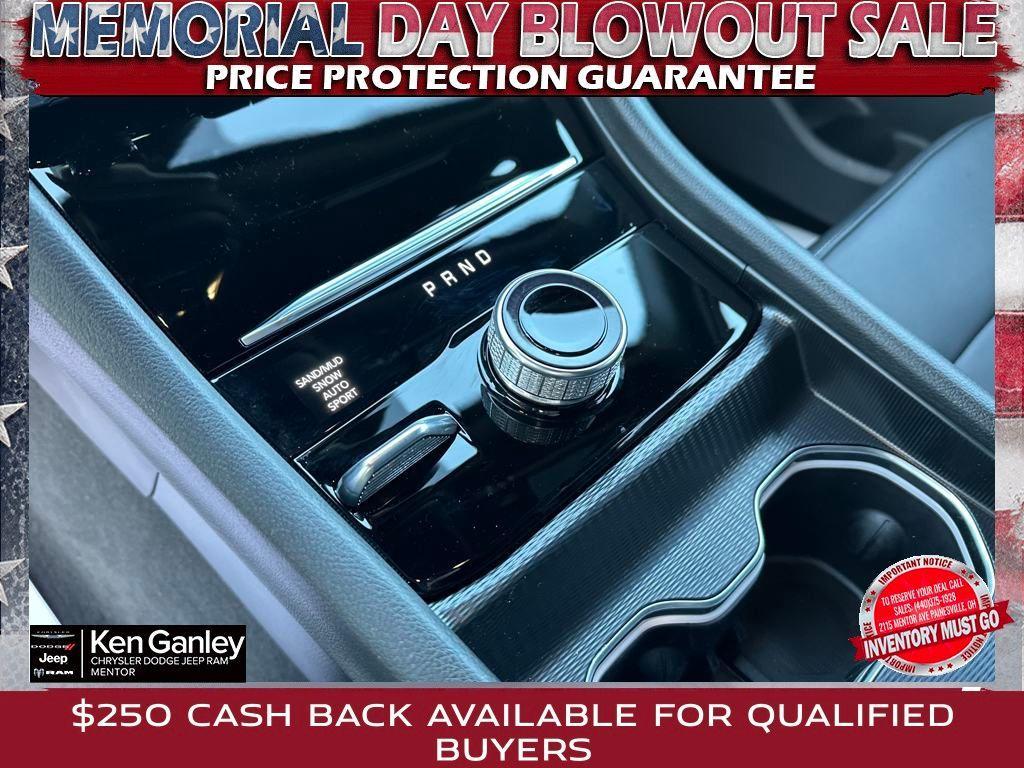 new 2025 Jeep Grand Cherokee L car, priced at $43,986