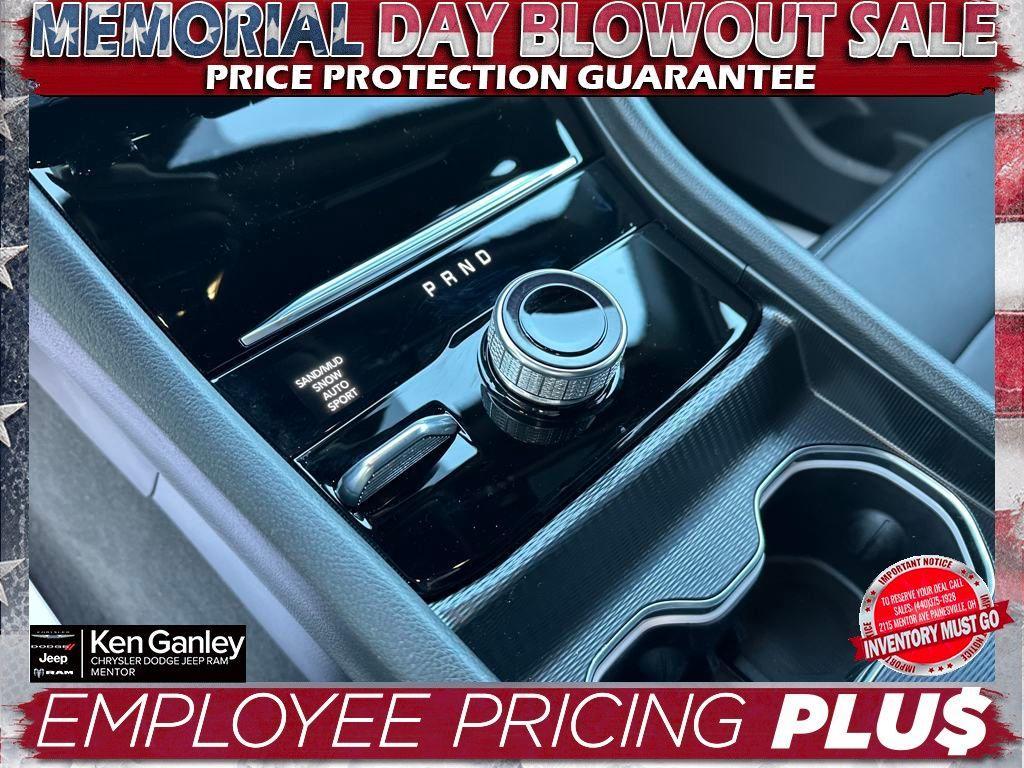 new 2025 Jeep Grand Cherokee L car, priced at $43,986