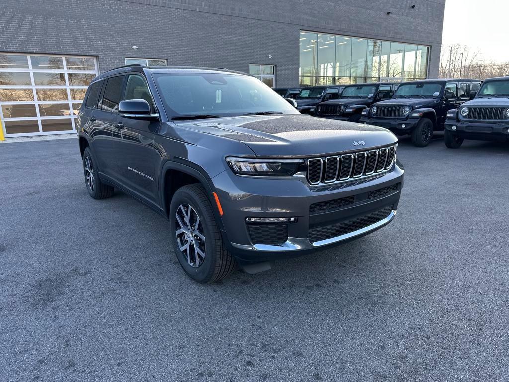 new 2025 Jeep Grand Cherokee L car, priced at $43,293